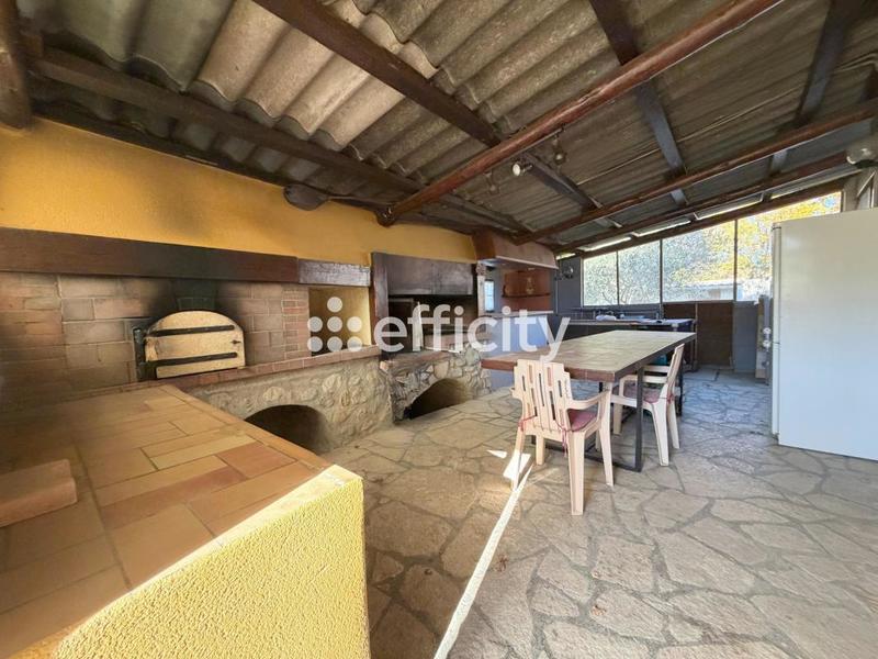 Pavillon - 160 m² - 5 pièces