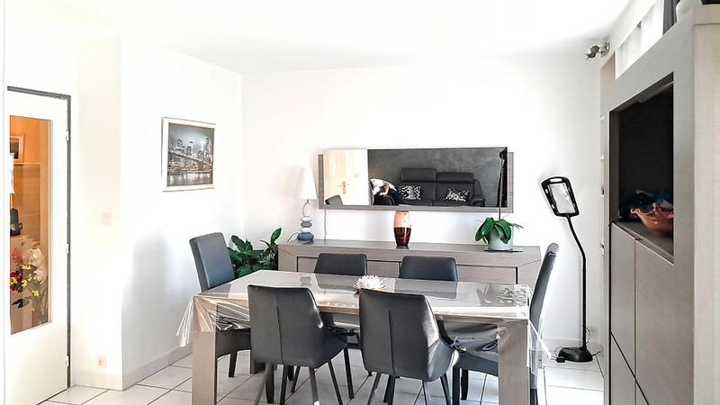 Maison - 107 m² - 6 pièces