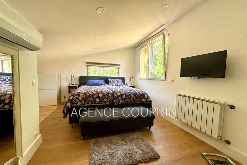 Maison - 167 m² - 5 pièces