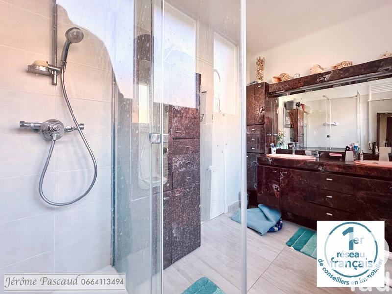 Maison - 180 m² - 7 pièces