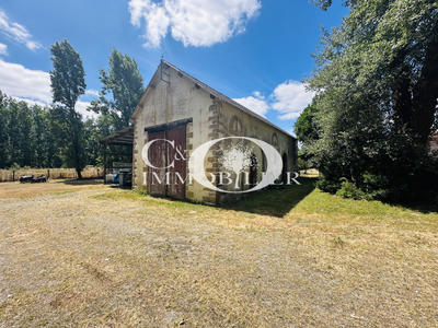 Maison - 364 m² - 6 pièces