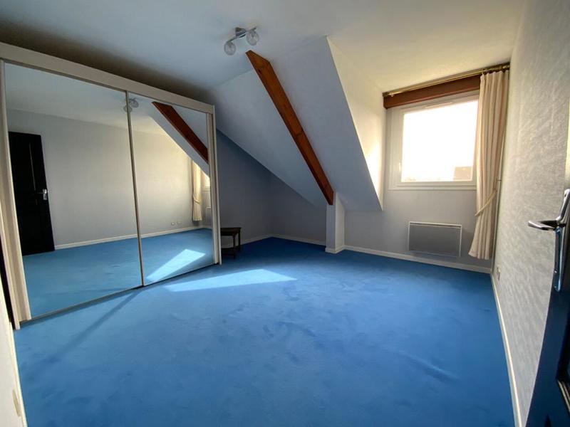 Maison - 165 m² - 8 pièces