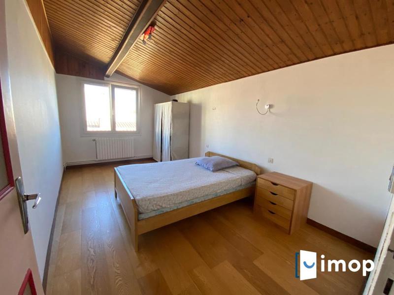 Maison - 209 m² - 7 pièces
