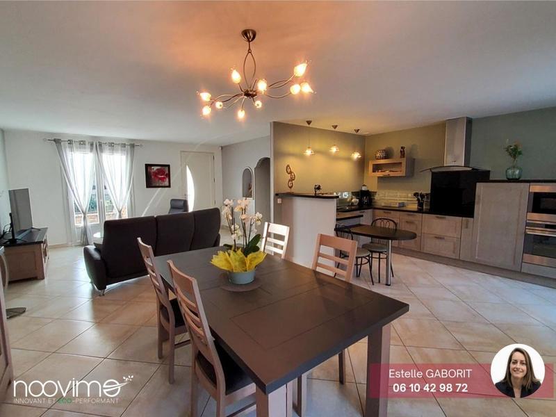 Maison - 88 m² - 5 pièces