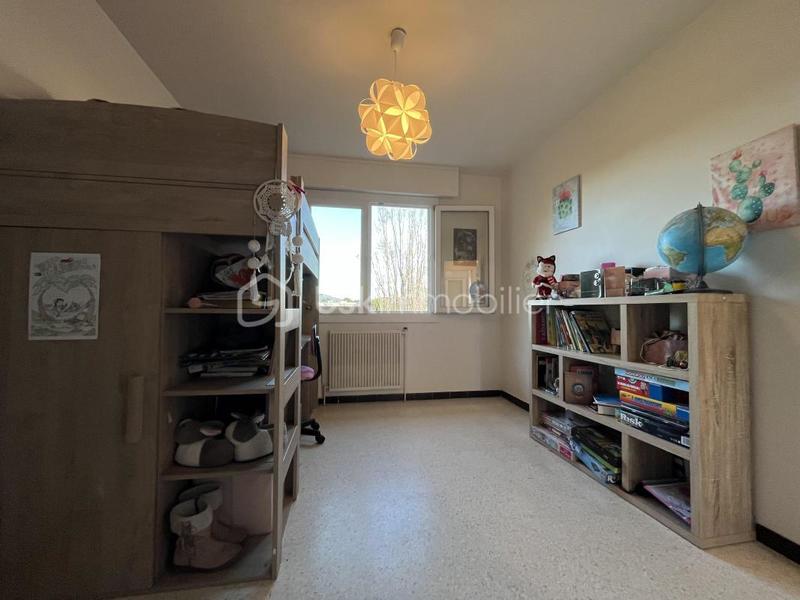 Appartement - 99 m² - 5 pièces