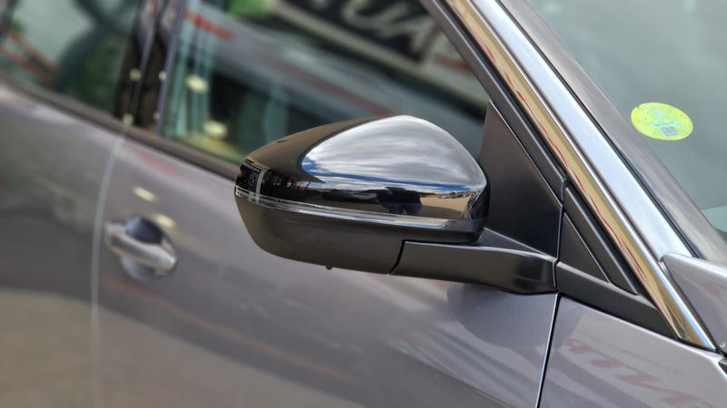 Peugeot 3008 BlueHDi 130ch SetS Eat8 Active Pack