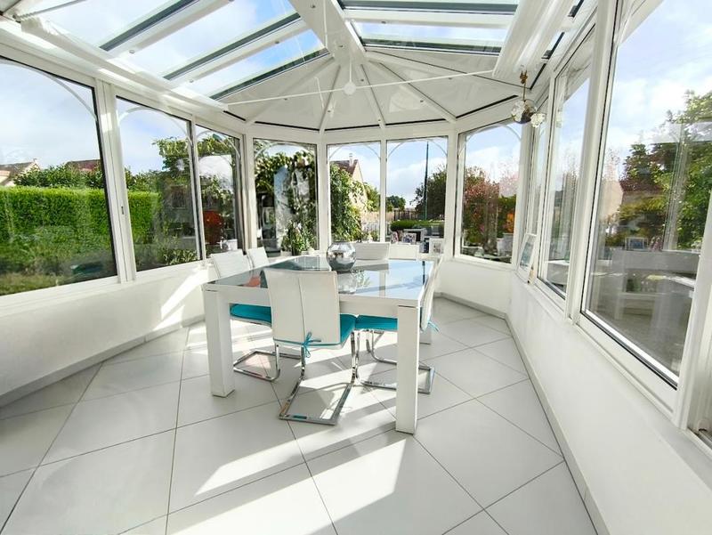 Maison - 177 m² - 7 pièces