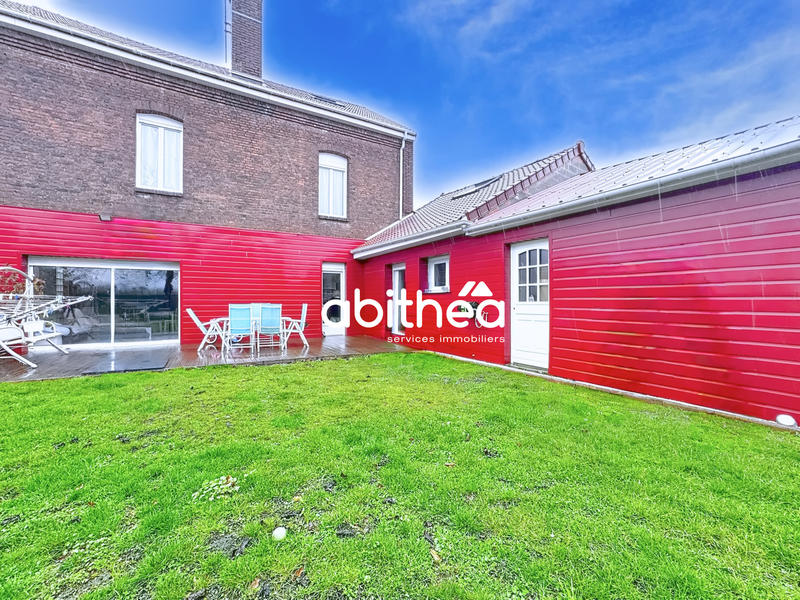 Maison - 198 m² - 8 pièces