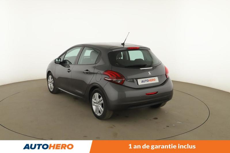 Peugeot 208 1.2 PureTech Signature 5p 82 ch