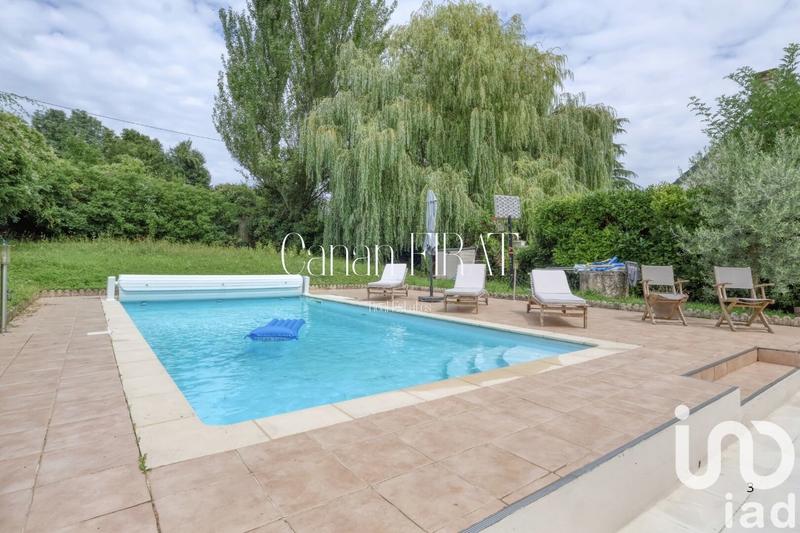 Maison - 195 m² - 7 pièces