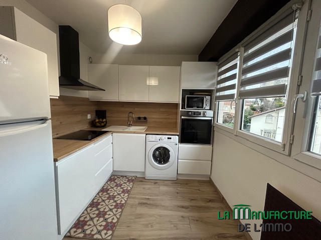 Appartement - 82 m² - 4 pièces