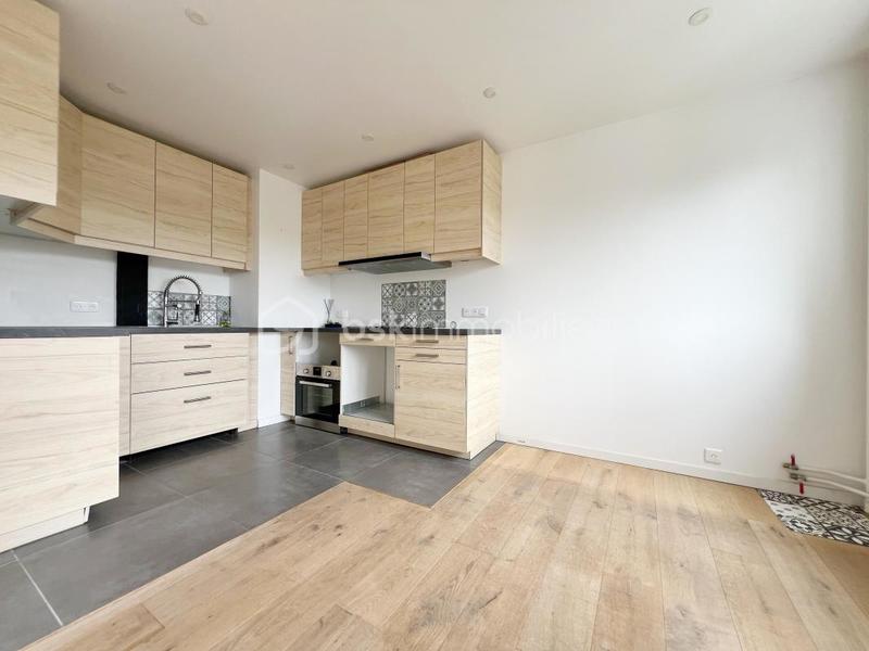 Appartement - 95 m² - 5 pièces