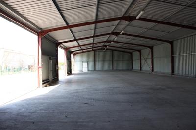 Entrepôt - 447 m² - 1 pièce
