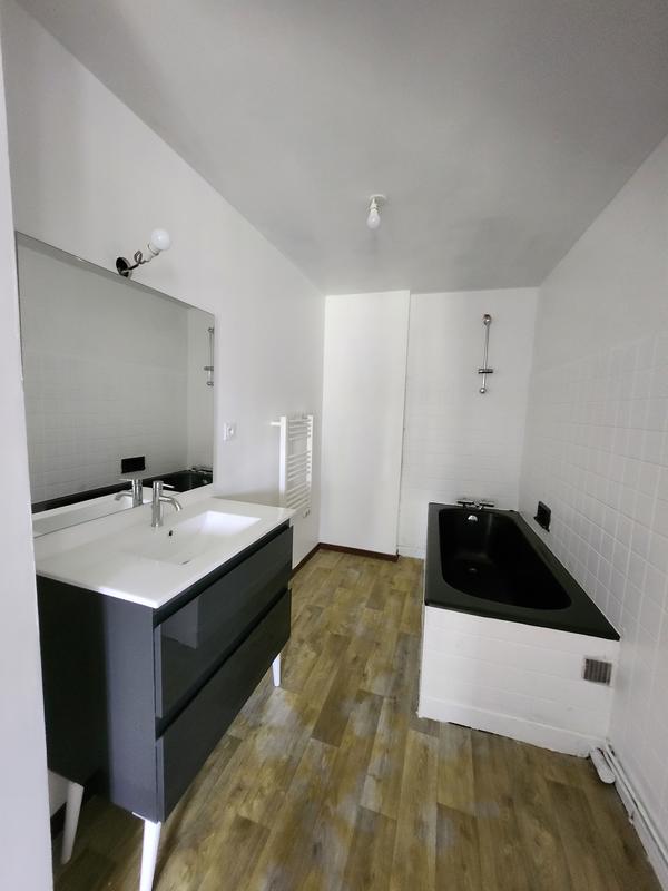 Maison - 320 m² - 10 pièces