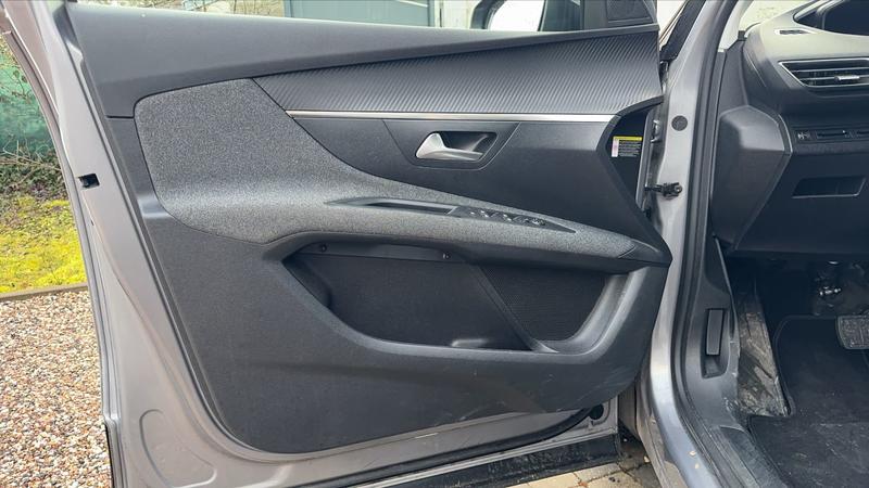 Peugeot 3008 1.5 BlueHDi 130 Eat8 Active Business