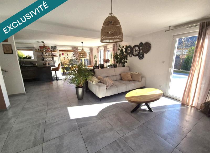 Maison - 105 m² - 5 pièces