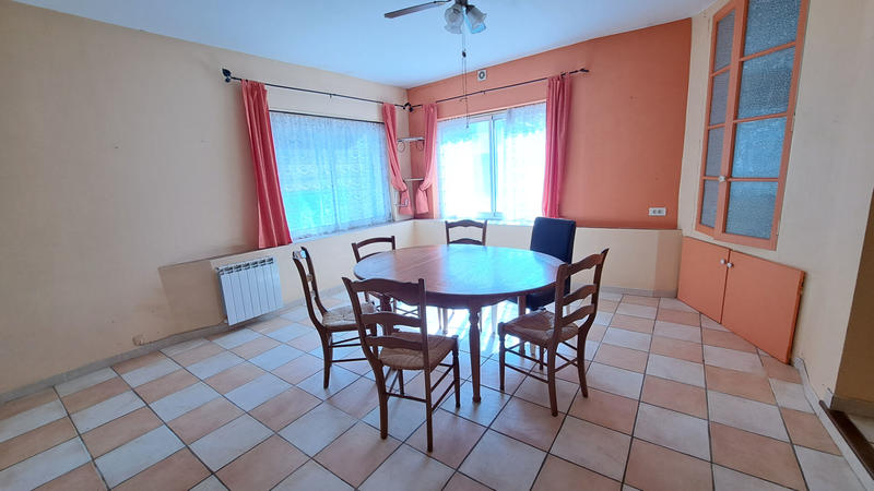Maison - 230 m² - 10 pièces