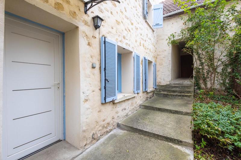 Maison - 99 m² - 5 pièces