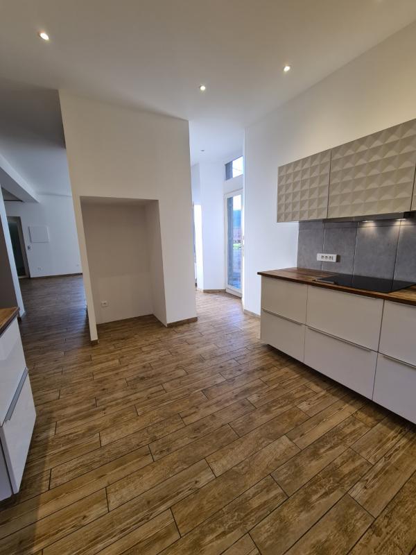 Corps de ferme - 140 m² - 5 pièces