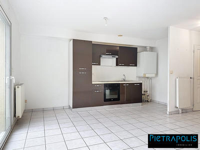 Appartement - 82 m² - 4 pièces