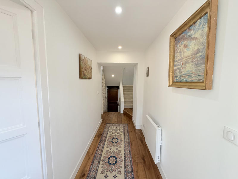 Maison - 324 m² - 5 pièces