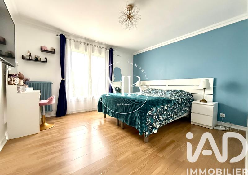 Maison - 95 m² - 5 pièces