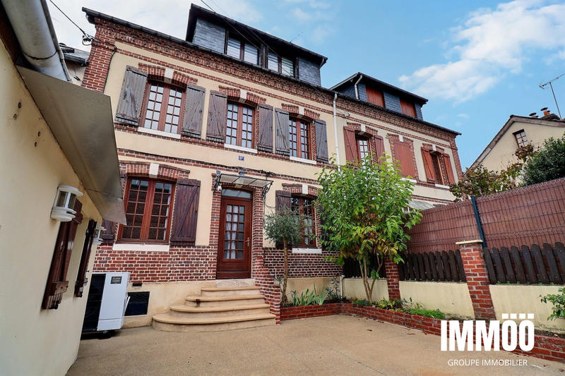 Maison - 106 m² - 4 pièces