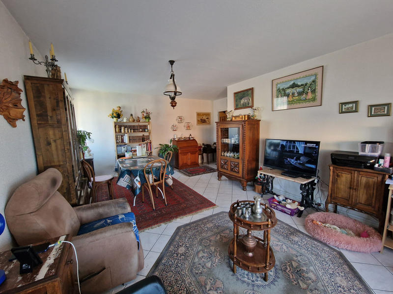 Appartement - 80 m² - 3 pièces