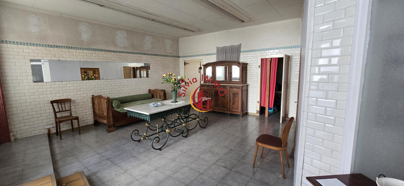 Maison - 515 m² - 45 pièces