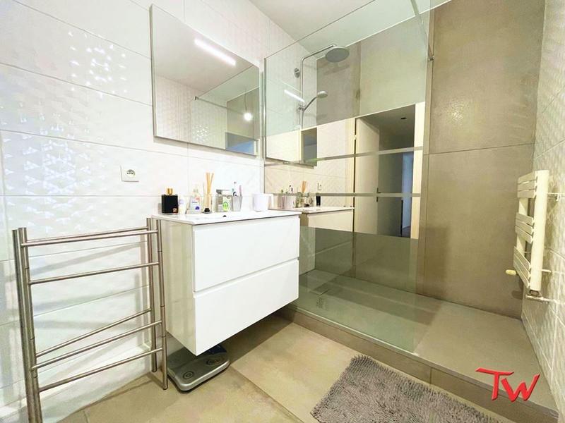 Appartement - 133 m² - 5 pièces