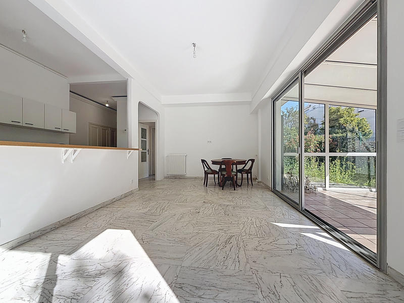 Appartement - 85 m² - 4 pièces