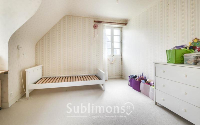 Maison - 183 m² - 8 pièces