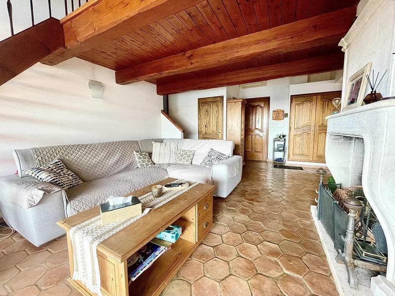 Maison - 211 m² - 8 pièces