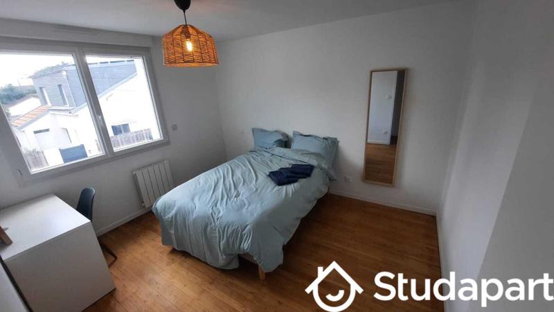 Chambre - 10 m² - 1 pièce
