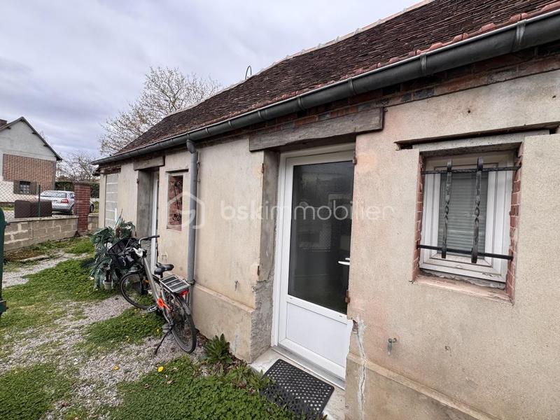 Immeuble - 85 m² - 8 pièces