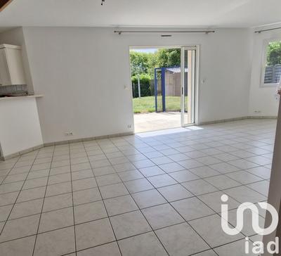 Maison - 94 m² - 5 pièces