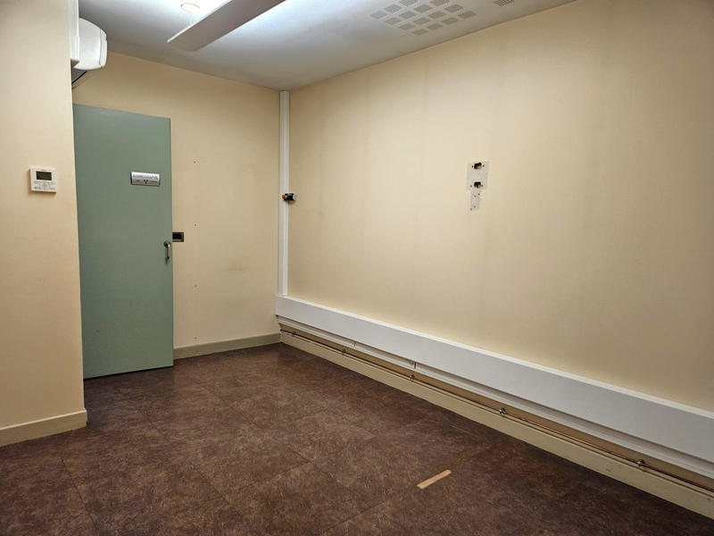 Local commercial - 257 m²