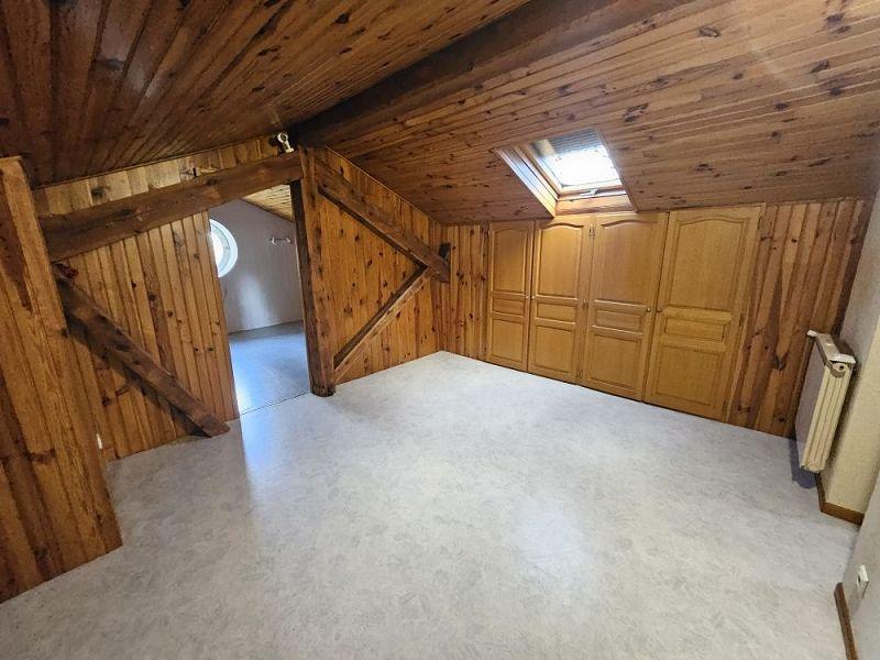 Maison traditionnelle - 130 m² - 6 pièces