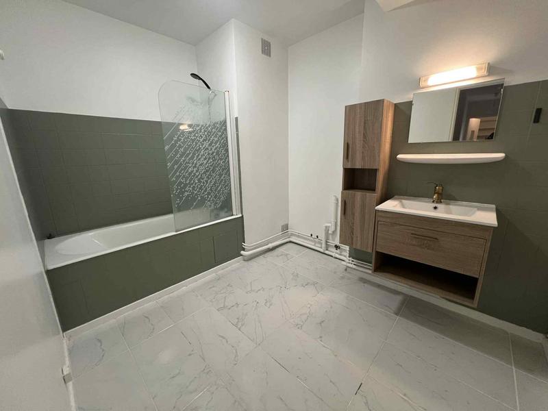 Appartement - 102 m² - 4 pièces