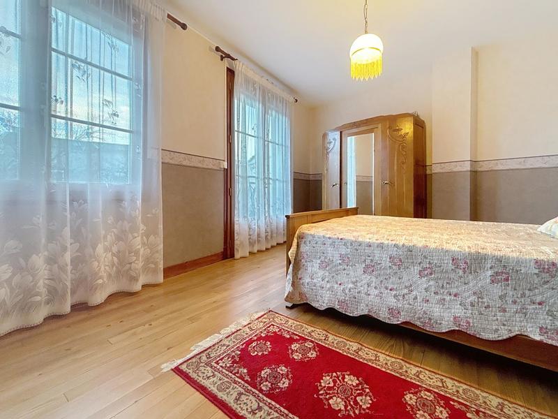 Maison - 137 m² - 6 pièces