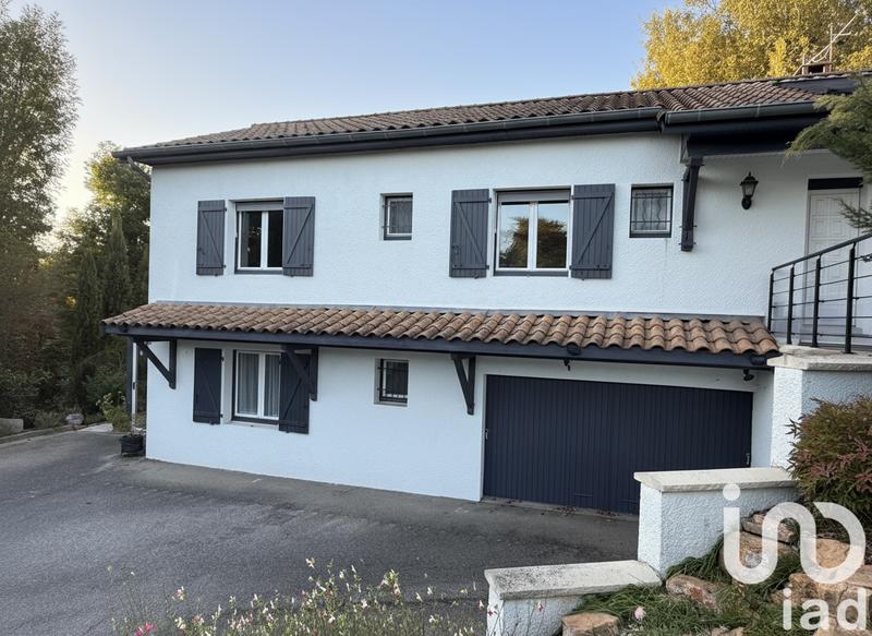 Maison - 183 m² - 7 pièces