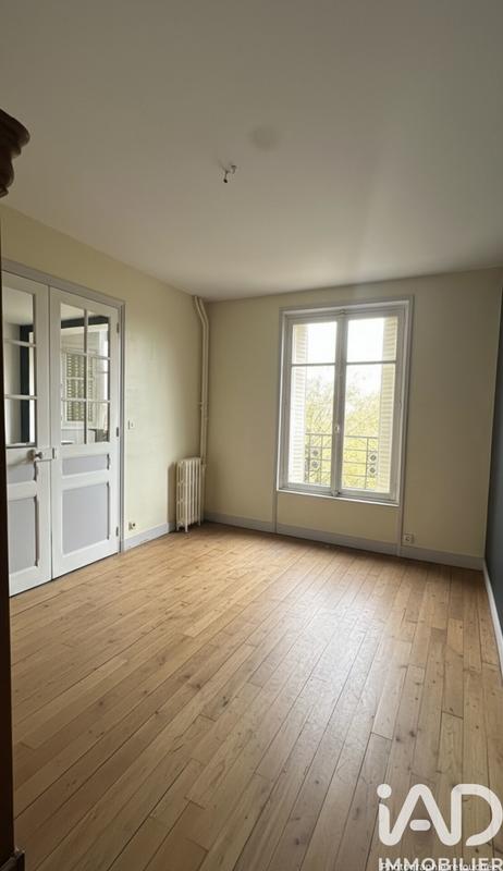 Appartement - 98 m² - 7 pièces