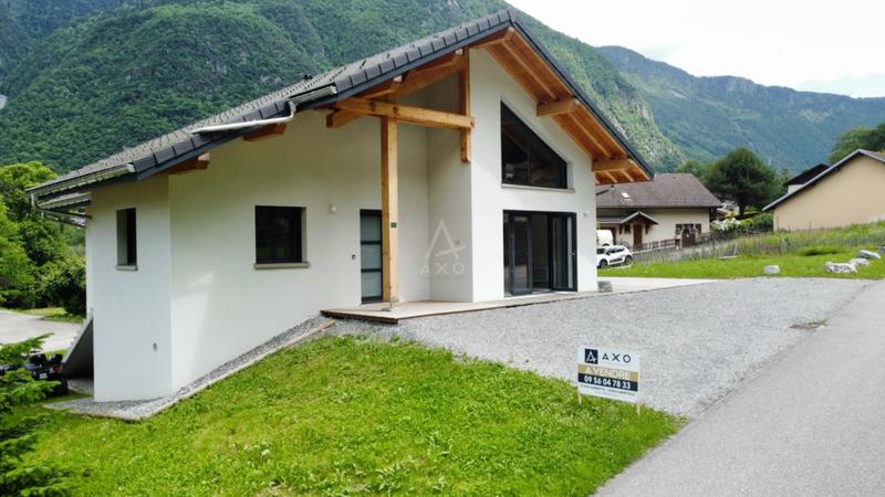 Maison - 99 m² - 2 pièces