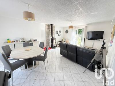 Maison - 90 m² - 5 pièces
