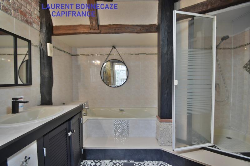 Maison - 199 m² - 7 pièces