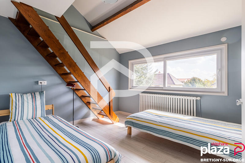 Maison - 188 m² - 9 pièces