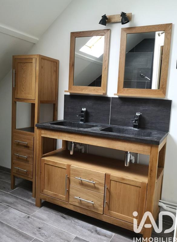 Maison - 195 m² - 9 pièces