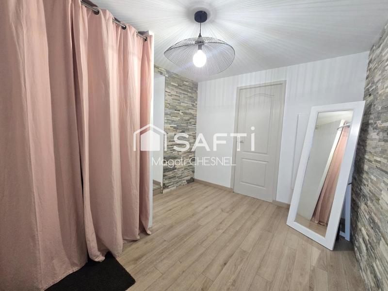 Maison - 104 m² - 8 pièces