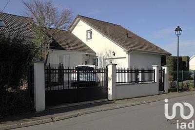 Maison - 121 m² - 5 pièces