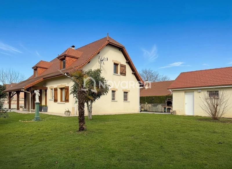 Maison - 140 m² - 6 pièces